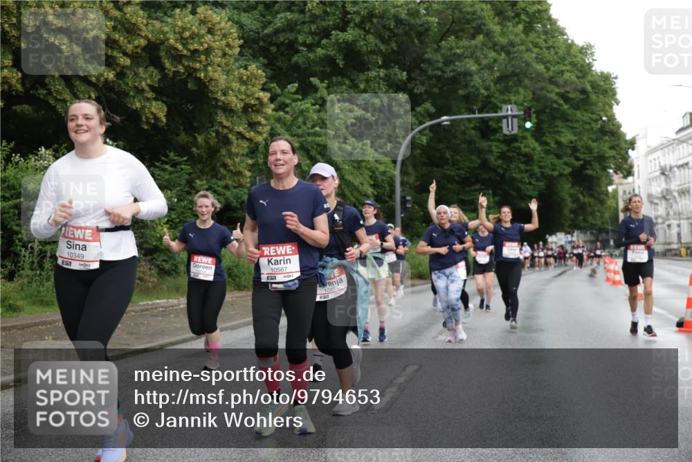14.06.2026 - REWE Women's Run Jannik Wohlers http://msf.ph/oto/9794653 14.06.2026 09:55:05 Laufen 10349, 651, 10567, 10854 meine-sportfotos.de
