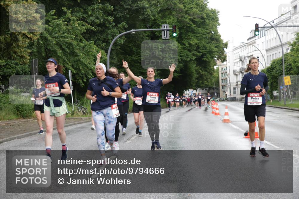 14.06.2026 - REWE Women's Run Jannik Wohlers http://msf.ph/oto/9794666 14.06.2026 09:55:06 Laufen 10558, 10160, 57, 01 meine-sportfotos.de
