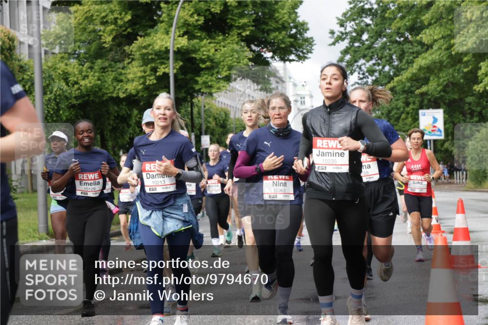 14.06.2026 - REWE Women's Run Jannik Wohlers http://msf.ph/oto/9794670 14.06.2026 09:08:44 Laufen 10129, 10213, 57, 10363, 10235, 7, 55, 10150 meine-sportfotos.de