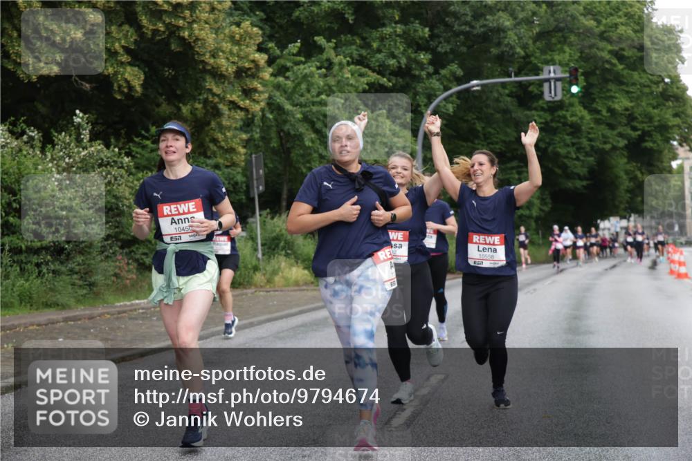 14.06.2026 - REWE Women's Run Jannik Wohlers http://msf.ph/oto/9794674 14.06.2026 09:55:07 Laufen 10450, 10558, 57 meine-sportfotos.de