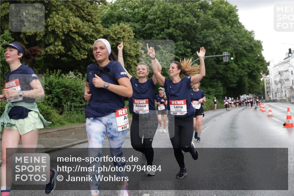 14.06.2026 - REWE Women's Run Jannik Wohlers http://msf.ph/oto/9794684 14.06.2026 09:55:08 Laufen 112, 10982, 10558, 7 meine-sportfotos.de