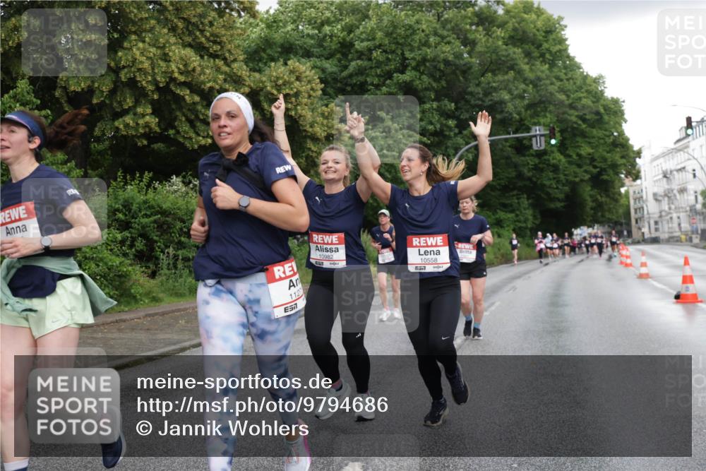 14.06.2026 - REWE Women's Run Jannik Wohlers http://msf.ph/oto/9794686 14.06.2026 09:55:08 Laufen 112, 7, 10982, 10558, 657 meine-sportfotos.de
