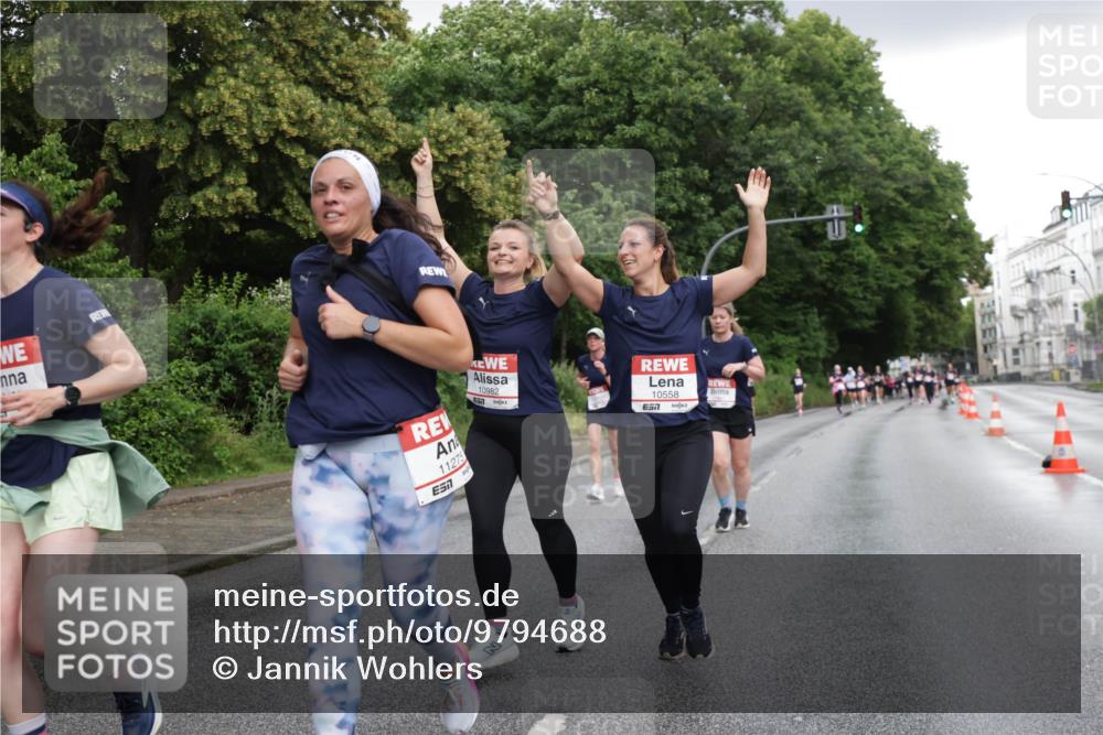 14.06.2026 - REWE Women's Run Jannik Wohlers http://msf.ph/oto/9794688 14.06.2026 09:55:08 Laufen 11275, 10982, 10558 meine-sportfotos.de