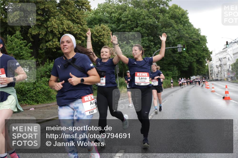 14.06.2026 - REWE Women's Run Jannik Wohlers http://msf.ph/oto/9794691 14.06.2026 09:55:08 Laufen 1127, 10558, 57 meine-sportfotos.de