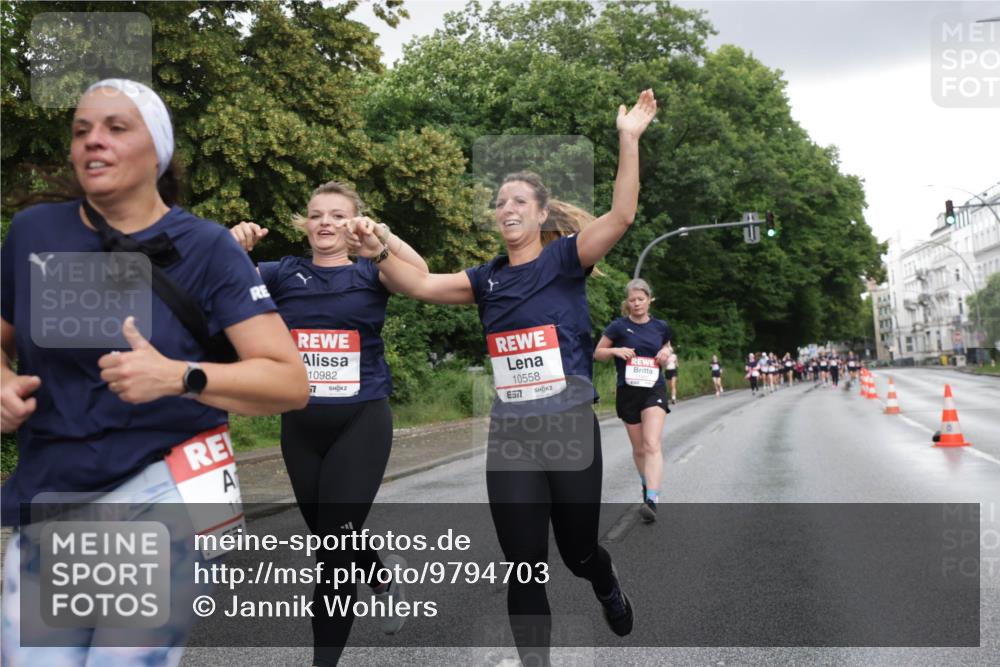 14.06.2026 - REWE Women's Run Jannik Wohlers http://msf.ph/oto/9794703 14.06.2026 09:55:09 Laufen 10982, 7, 10558, 657 meine-sportfotos.de