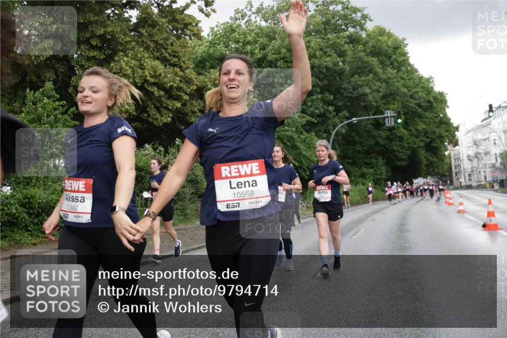14.06.2026 - REWE Women's Run Jannik Wohlers http://msf.ph/oto/9794714 14.06.2026 09:55:09 Laufen 10982, 657, 10558, 7 meine-sportfotos.de