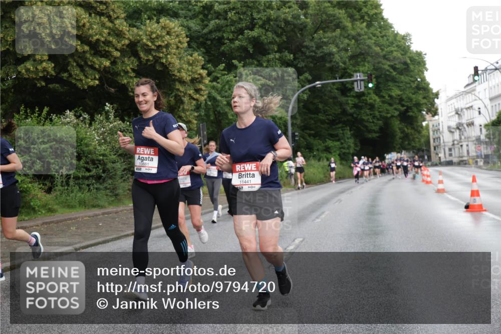 14.06.2026 - REWE Women's Run Jannik Wohlers http://msf.ph/oto/9794720 14.06.2026 09:55:10 Laufen 10881, 7, 1518, 11441, 57 meine-sportfotos.de