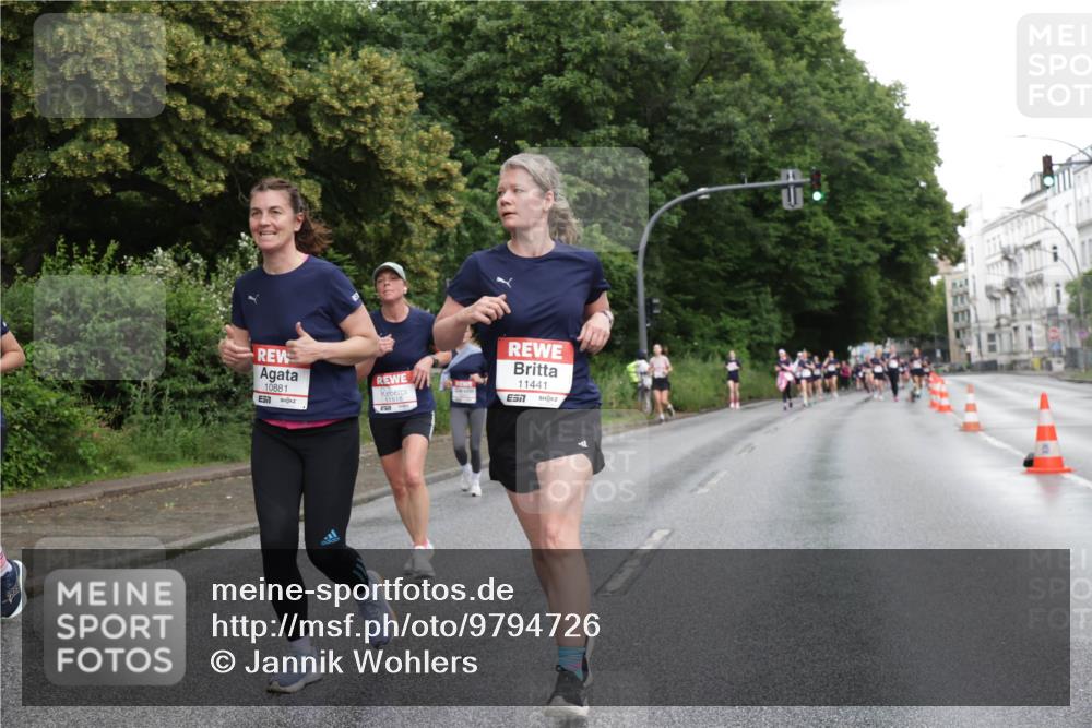 14.06.2026 - REWE Women's Run Jannik Wohlers http://msf.ph/oto/9794726 14.06.2026 09:55:10 Laufen 10881, 11518, 11441, 7 meine-sportfotos.de