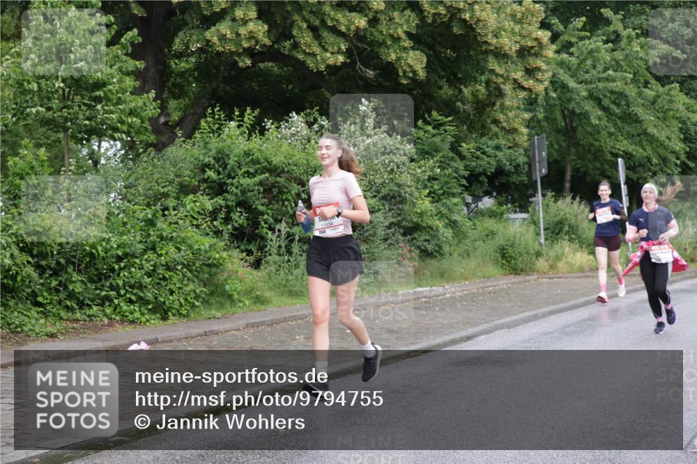 14.06.2026 - REWE Women's Run Jannik Wohlers http://msf.ph/oto/9794755 14.06.2026 09:55:19 Laufen 11434 meine-sportfotos.de