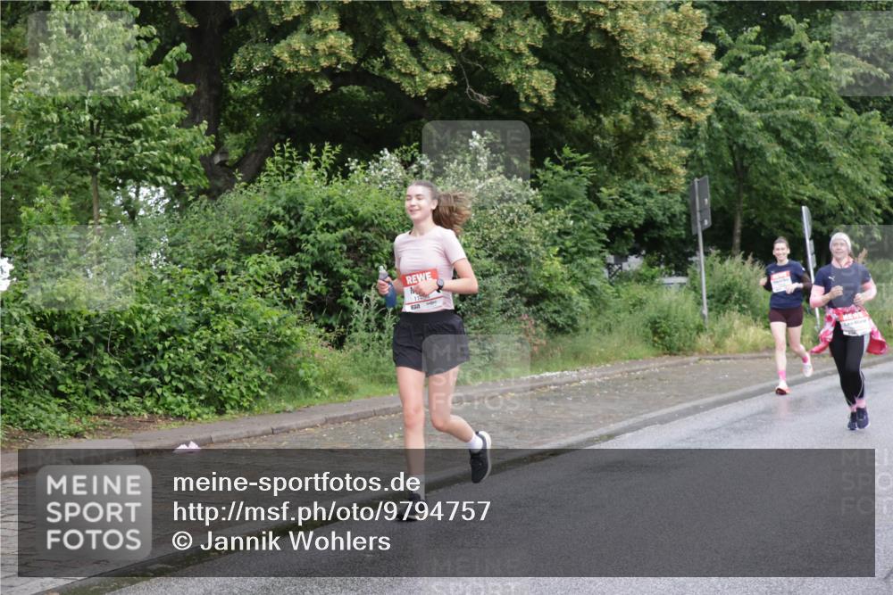 14.06.2026 - REWE Women's Run Jannik Wohlers http://msf.ph/oto/9794757 14.06.2026 09:55:19 Laufen  meine-sportfotos.de
