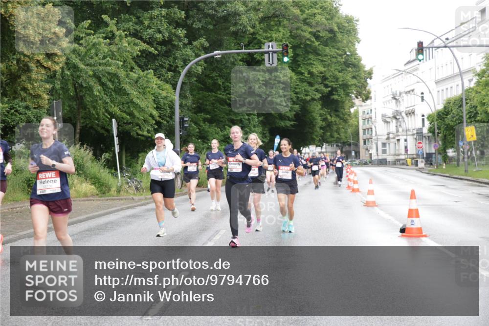 14.06.2026 - REWE Women's Run Jannik Wohlers http://msf.ph/oto/9794766 14.06.2026 09:55:22 Laufen 10776, 11353, 01 meine-sportfotos.de