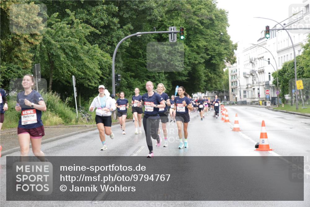14.06.2026 - REWE Women's Run Jannik Wohlers http://msf.ph/oto/9794767 14.06.2026 09:55:22 Laufen 10776, 1 meine-sportfotos.de