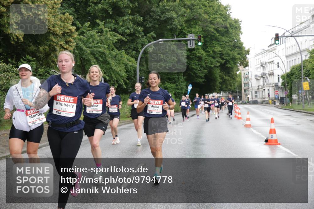 14.06.2026 - REWE Women's Run Jannik Wohlers http://msf.ph/oto/9794778 14.06.2026 09:55:24 Laufen 11446, 11353, 7, 10055, 10058, 77, 7, 01 meine-sportfotos.de