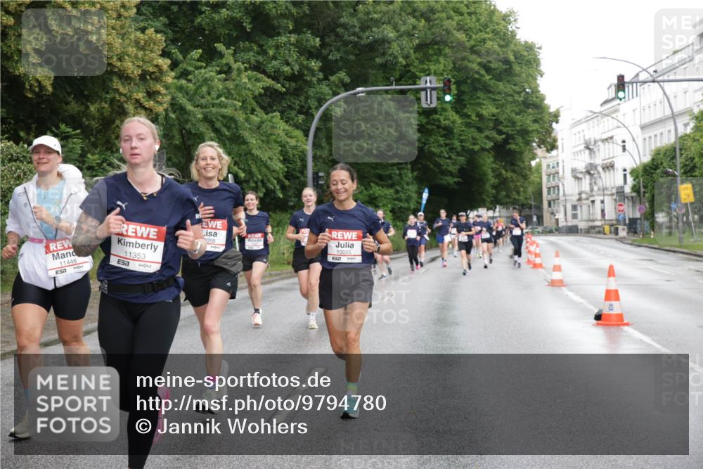 14.06.2026 - REWE Women's Run Jannik Wohlers http://msf.ph/oto/9794780 14.06.2026 09:55:24 Laufen 11446, 657, 11353, 7, 058, 10055, 01 meine-sportfotos.de