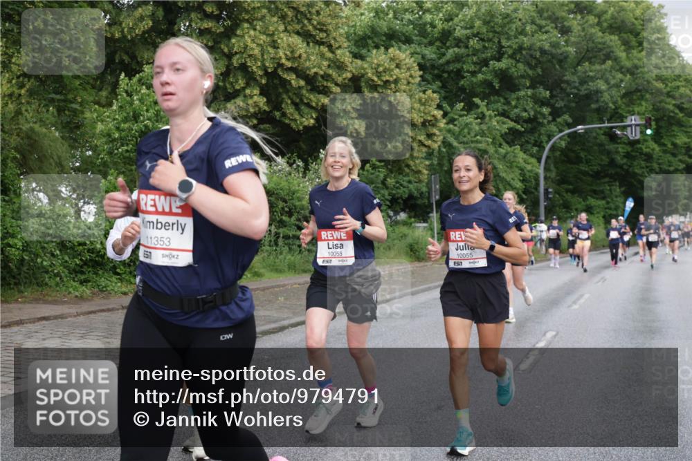 14.06.2026 - REWE Women's Run Jannik Wohlers http://msf.ph/oto/9794791 14.06.2026 09:55:26 Laufen 11353, 51, 10058, 7, 10055 meine-sportfotos.de