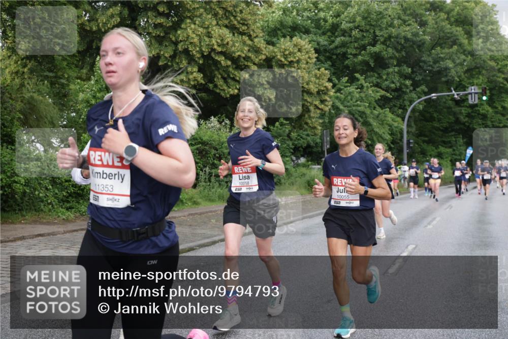 14.06.2026 - REWE Women's Run Jannik Wohlers http://msf.ph/oto/9794793 14.06.2026 09:55:26 Laufen 11353, 10058, 7, 10055 meine-sportfotos.de