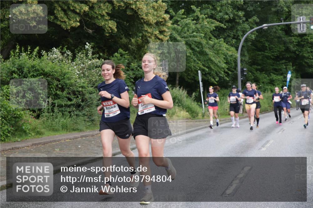 14.06.2026 - REWE Women's Run Jannik Wohlers http://msf.ph/oto/9794804 14.06.2026 09:55:27 Laufen 10083, 10082 meine-sportfotos.de