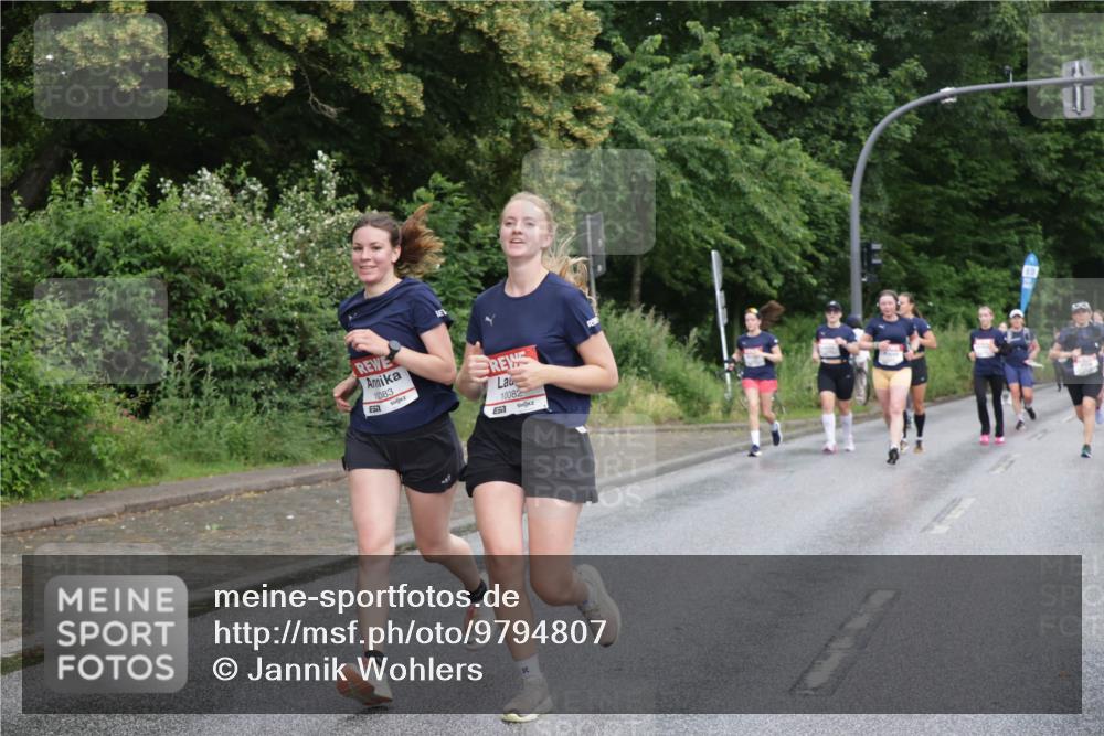 14.06.2026 - REWE Women's Run Jannik Wohlers http://msf.ph/oto/9794807 14.06.2026 09:55:27 Laufen 10083, 10082 meine-sportfotos.de