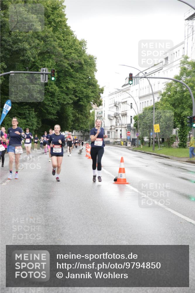 14.06.2026 - REWE Women's Run Jannik Wohlers http://msf.ph/oto/9794850 14.06.2026 09:55:32 Laufen 1, 7 meine-sportfotos.de