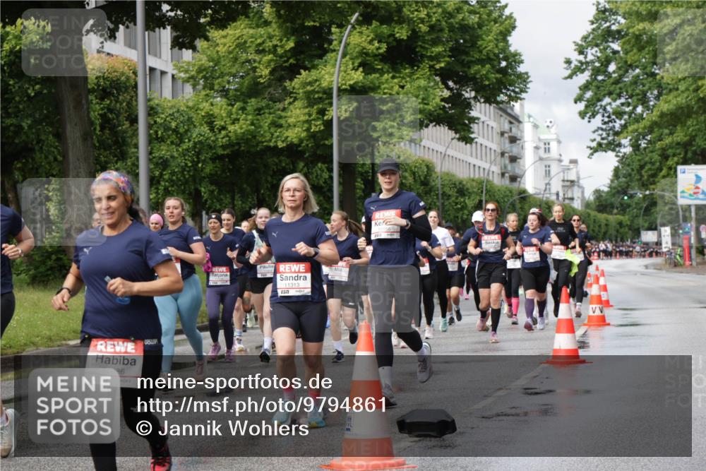 14.06.2026 - REWE Women's Run Jannik Wohlers http://msf.ph/oto/9794861 14.06.2026 09:09:06 Laufen 10986, 0850, 11438, 11313, 10156 meine-sportfotos.de