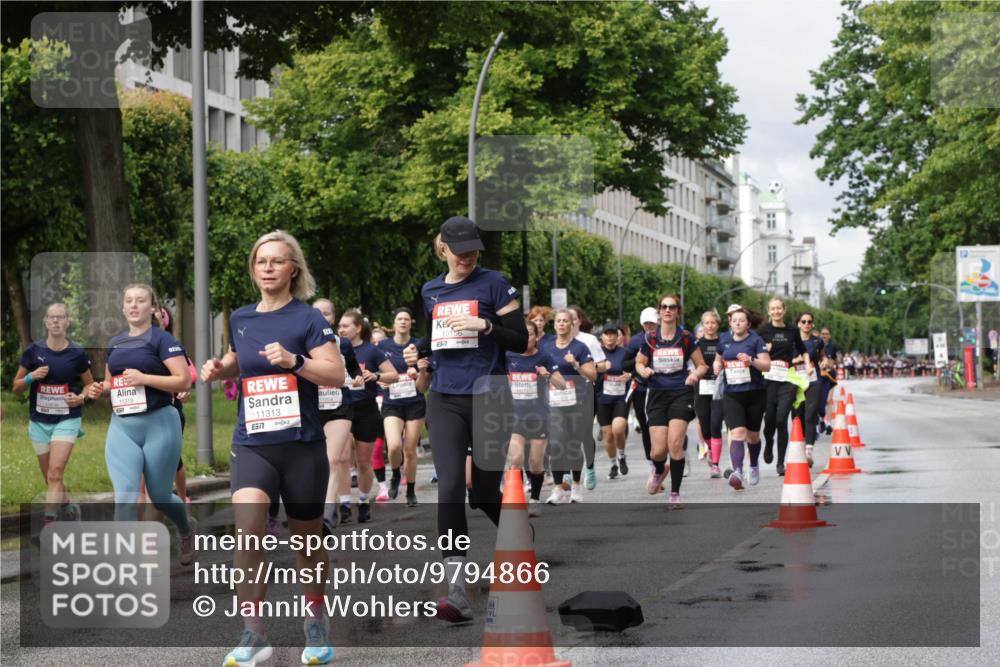14.06.2026 - REWE Women's Run Jannik Wohlers http://msf.ph/oto/9794866 14.06.2026 09:09:06 Laufen 10636, 11319, 11313, 577, 10156, 02, 22 meine-sportfotos.de