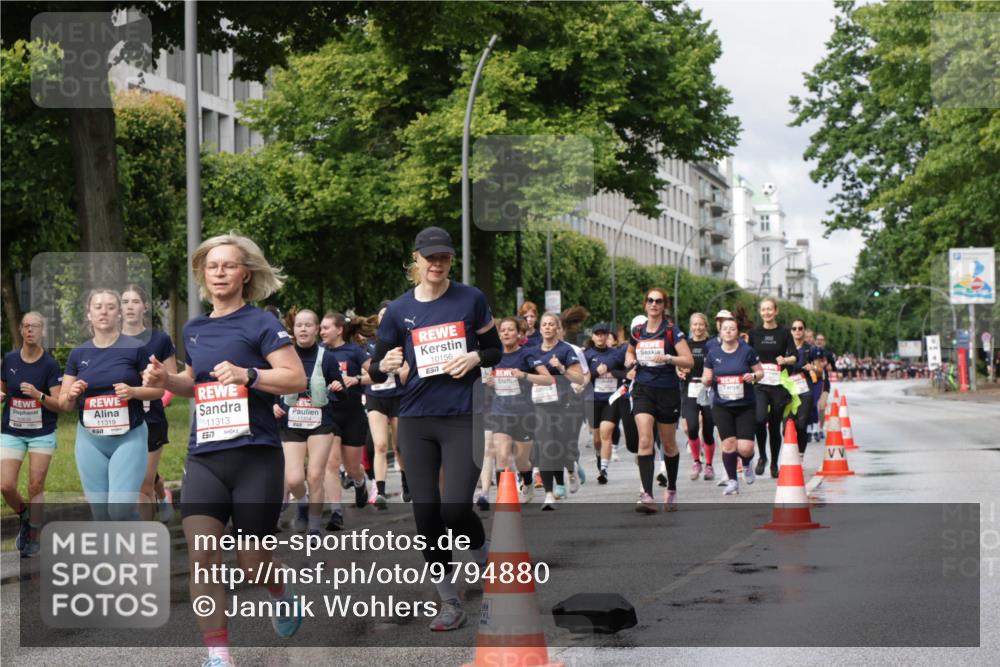 14.06.2026 - REWE Women's Run Jannik Wohlers http://msf.ph/oto/9794880 14.06.2026 09:09:06 Laufen 10636, 11319, 11313, 6577, 11354, 10156 meine-sportfotos.de