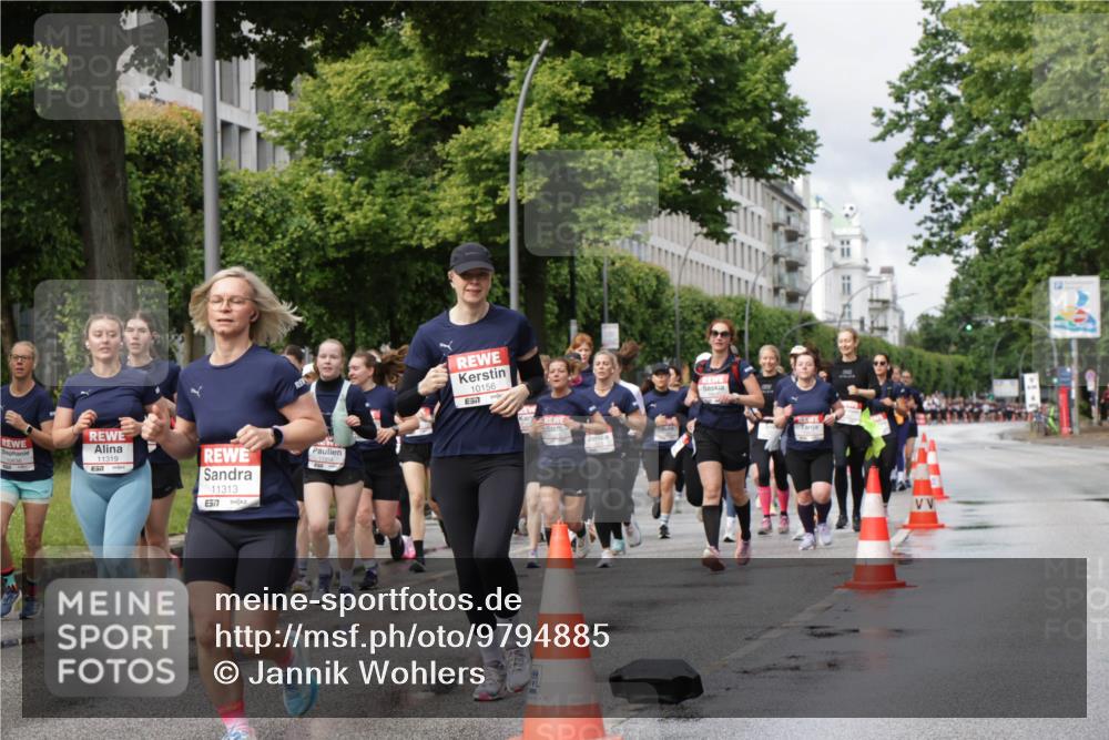 14.06.2026 - REWE Women's Run Jannik Wohlers http://msf.ph/oto/9794885 14.06.2026 09:09:06 Laufen 10636, 11319, 11313, 577, 10156 meine-sportfotos.de