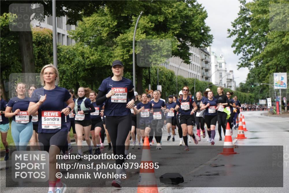 14.06.2026 - REWE Women's Run Jannik Wohlers http://msf.ph/oto/9794895 14.06.2026 09:09:07 Laufen 11319, 11313, 7, 10156, 57, 12 meine-sportfotos.de