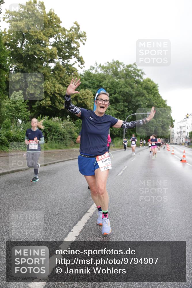 14.06.2026 - REWE Women's Run Jannik Wohlers http://msf.ph/oto/9794907 14.06.2026 09:55:36 Laufen 1009, 7 meine-sportfotos.de
