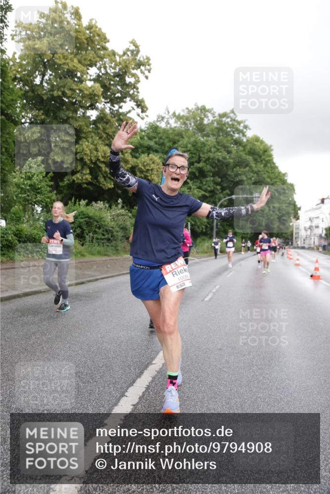 14.06.2026 - REWE Women's Run Jannik Wohlers http://msf.ph/oto/9794908 14.06.2026 09:55:36 Laufen 10090, 57 meine-sportfotos.de