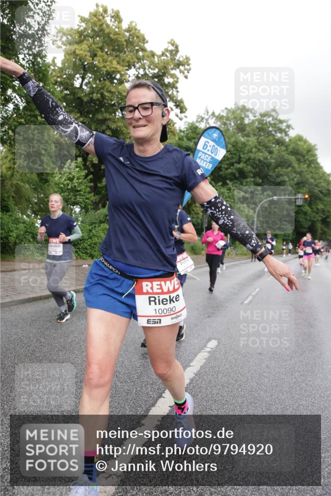 14.06.2026 - REWE Women's Run Jannik Wohlers http://msf.ph/oto/9794920 14.06.2026 09:55:36 Laufen 6, 00, 10090 meine-sportfotos.de