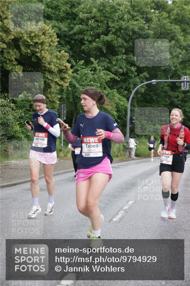 14.06.2026 - REWE Women's Run Jannik Wohlers http://msf.ph/oto/9794929 14.06.2026 09:55:40 Laufen 10043, 10042, 57, 11385, 6577 meine-sportfotos.de