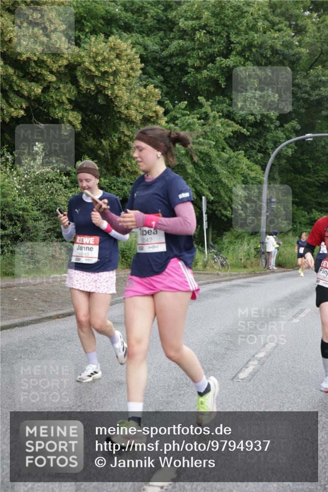 14.06.2026 - REWE Women's Run Jannik Wohlers http://msf.ph/oto/9794937 14.06.2026 09:55:40 Laufen 10043, 042, 11385 meine-sportfotos.de