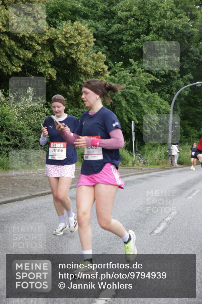 14.06.2026 - REWE Women's Run Jannik Wohlers http://msf.ph/oto/9794939 14.06.2026 09:55:40 Laufen 10043, 042 meine-sportfotos.de