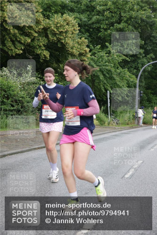 14.06.2026 - REWE Women's Run Jannik Wohlers http://msf.ph/oto/9794941 14.06.2026 09:55:40 Laufen 10043 meine-sportfotos.de