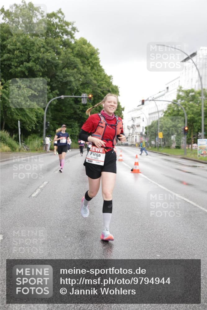 14.06.2026 - REWE Women's Run Jannik Wohlers http://msf.ph/oto/9794944 14.06.2026 09:55:41 Laufen 11385 meine-sportfotos.de