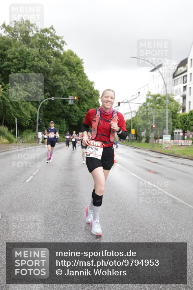 14.06.2026 - REWE Women's Run Jannik Wohlers http://msf.ph/oto/9794953 14.06.2026 09:55:41 Laufen 11385, 7 meine-sportfotos.de