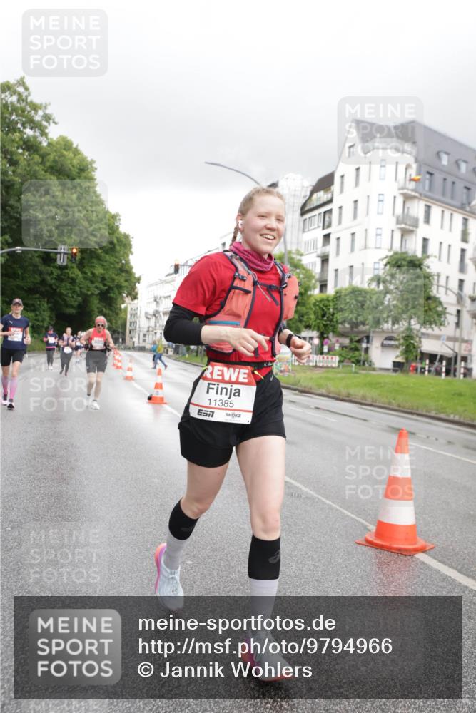 14.06.2026 - REWE Women's Run Jannik Wohlers http://msf.ph/oto/9794966 14.06.2026 09:55:42 Laufen 11385 meine-sportfotos.de