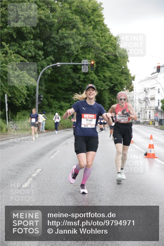 14.06.2026 - REWE Women's Run Jannik Wohlers http://msf.ph/oto/9794971 14.06.2026 09:55:44 Laufen 10433, 7, 10204 meine-sportfotos.de