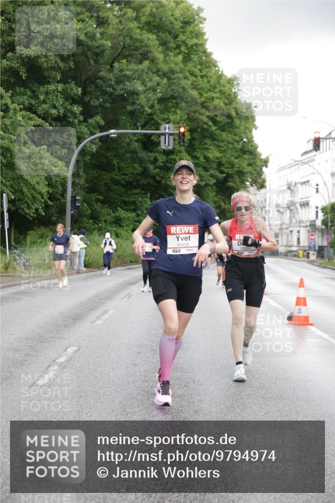 14.06.2026 - REWE Women's Run Jannik Wohlers http://msf.ph/oto/9794974 14.06.2026 09:55:44 Laufen 10433, 10204 meine-sportfotos.de