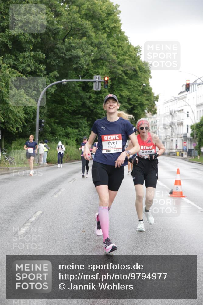 14.06.2026 - REWE Women's Run Jannik Wohlers http://msf.ph/oto/9794977 14.06.2026 09:55:44 Laufen 10433, 7, 1020, 9 meine-sportfotos.de