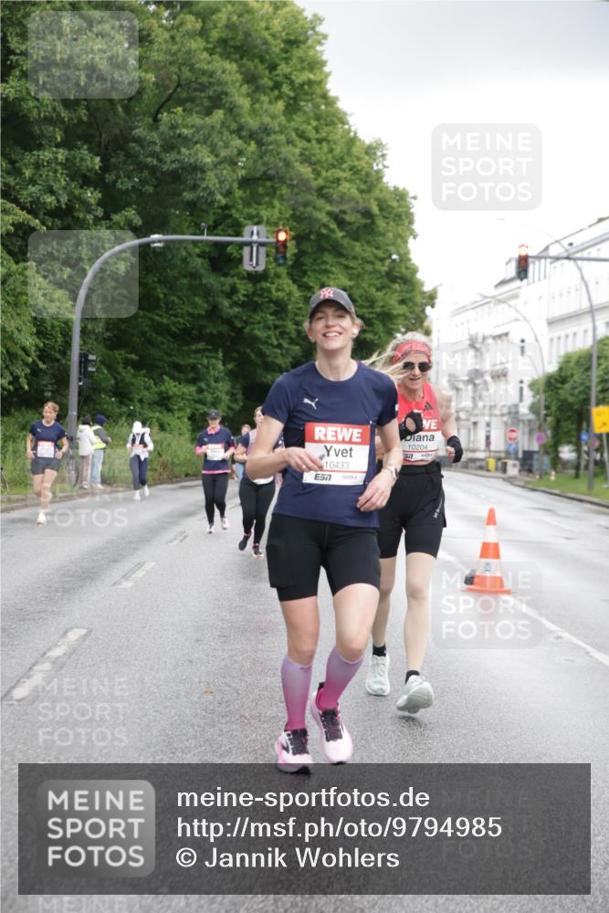 14.06.2026 - REWE Women's Run Jannik Wohlers http://msf.ph/oto/9794985 14.06.2026 09:55:44 Laufen 10433, 57, 10204, 57 meine-sportfotos.de