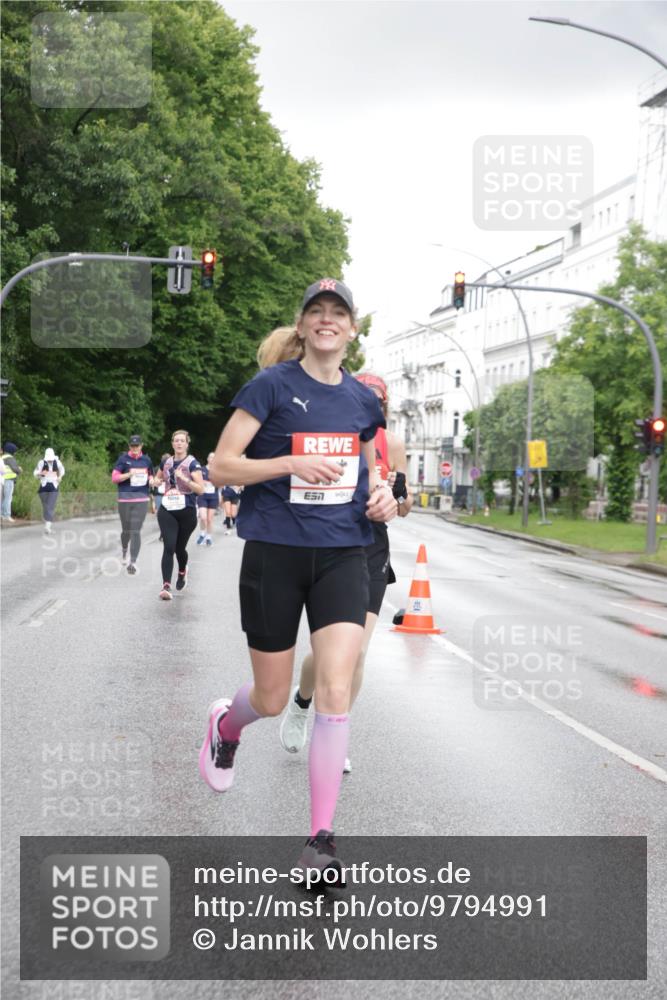 14.06.2026 - REWE Women's Run Jannik Wohlers http://msf.ph/oto/9794991 14.06.2026 09:55:44 Laufen  meine-sportfotos.de