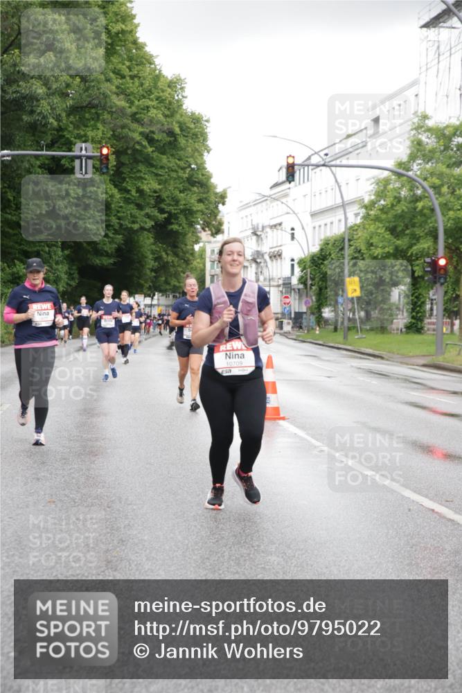 14.06.2026 - REWE Women's Run Jannik Wohlers http://msf.ph/oto/9795022 14.06.2026 09:55:48 Laufen 10709, 7, 01 meine-sportfotos.de
