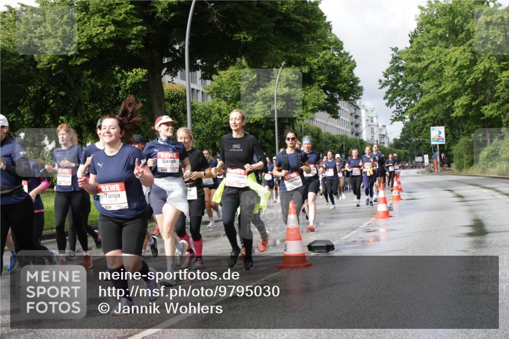 14.06.2026 - REWE Women's Run Jannik Wohlers http://msf.ph/oto/9795030 14.06.2026 09:09:13 Laufen 10543, 10387 meine-sportfotos.de