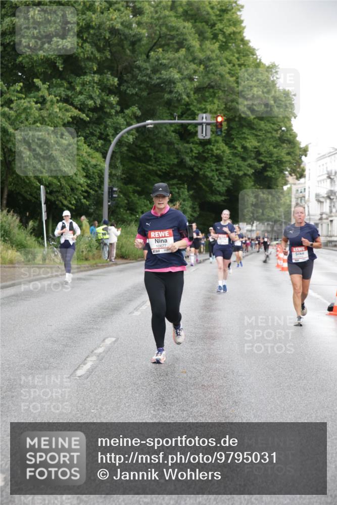 14.06.2026 - REWE Women's Run Jannik Wohlers http://msf.ph/oto/9795031 14.06.2026 09:55:49 Laufen 10677 meine-sportfotos.de