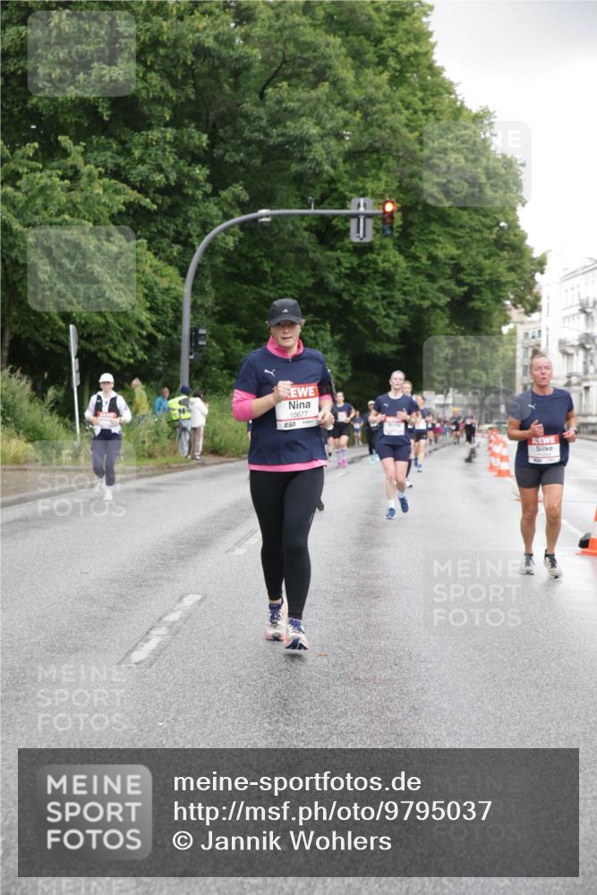 14.06.2026 - REWE Women's Run Jannik Wohlers http://msf.ph/oto/9795037 14.06.2026 09:55:49 Laufen 10677 meine-sportfotos.de