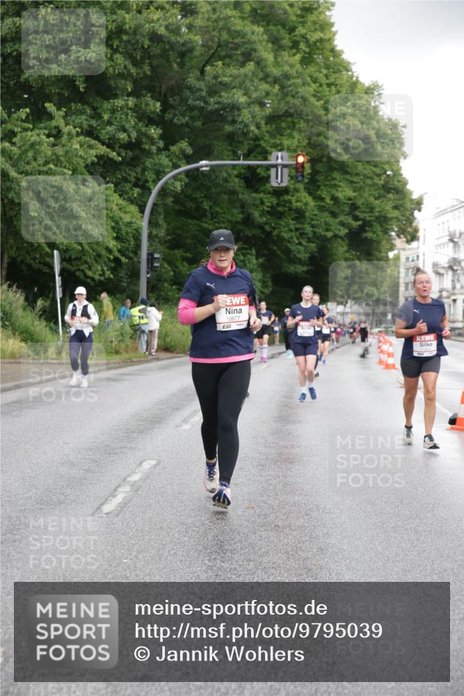 14.06.2026 - REWE Women's Run Jannik Wohlers http://msf.ph/oto/9795039 14.06.2026 09:55:49 Laufen 10677 meine-sportfotos.de