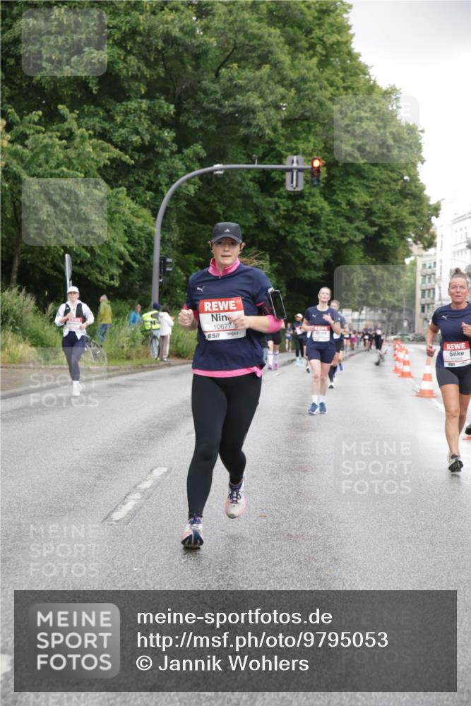 14.06.2026 - REWE Women's Run Jannik Wohlers http://msf.ph/oto/9795053 14.06.2026 09:55:49 Laufen 10677 meine-sportfotos.de