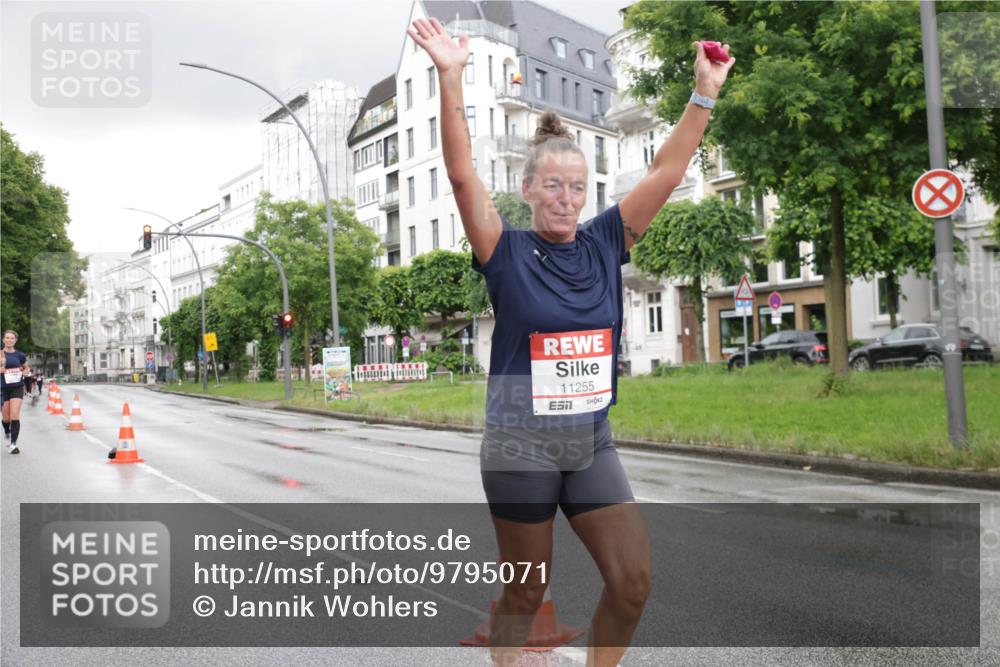 14.06.2026 - REWE Women's Run Jannik Wohlers http://msf.ph/oto/9795071 14.06.2026 09:55:53 Laufen 11255, 7 meine-sportfotos.de